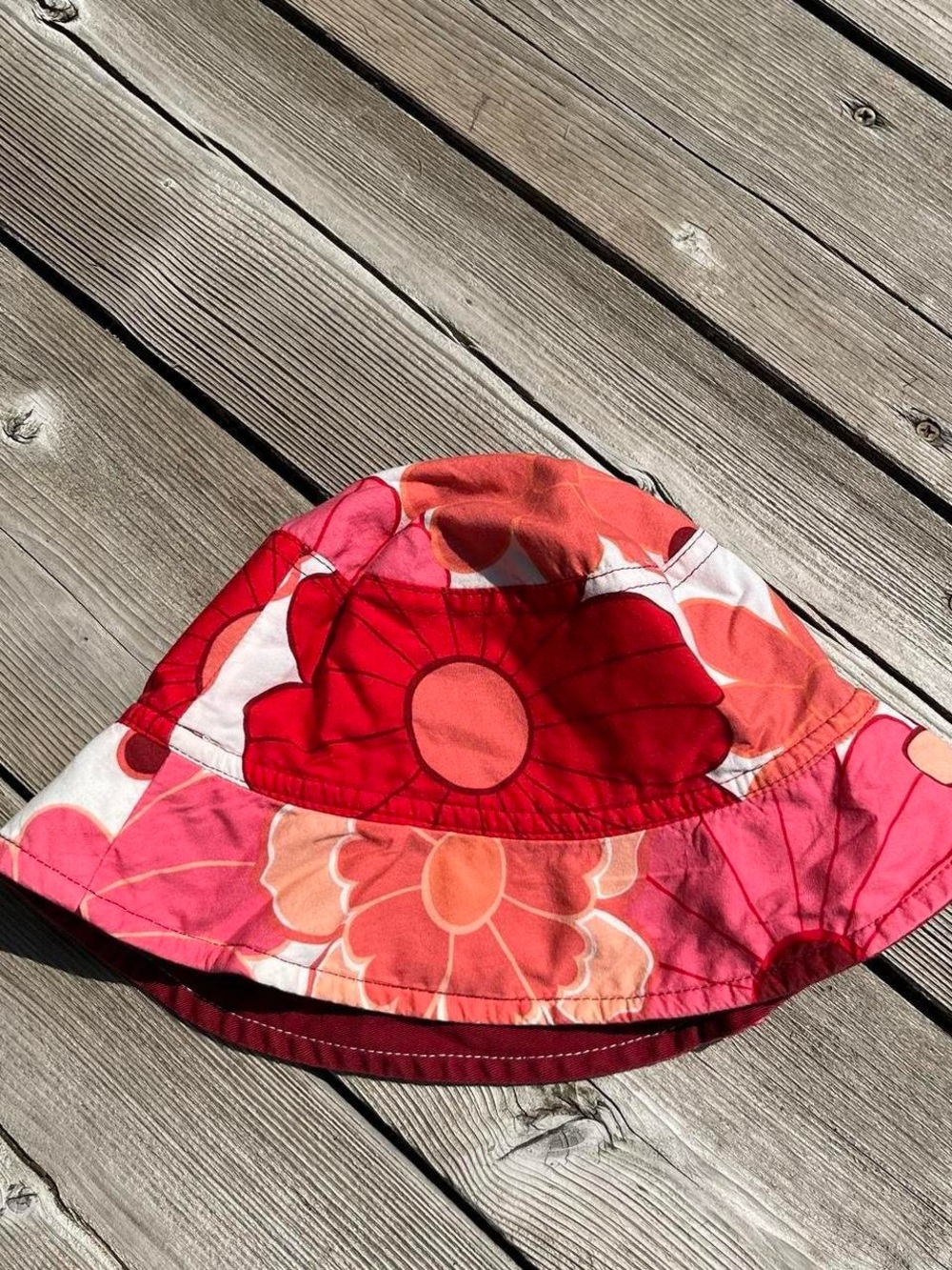 reversible floral/burgundy bucket hat